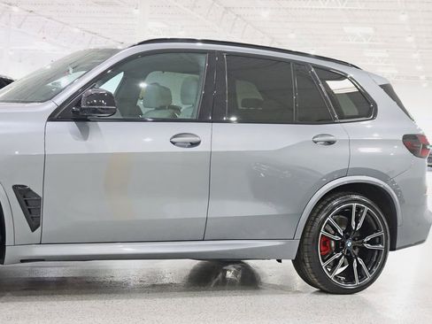 Used 2025 BMW X5 M60i image 4