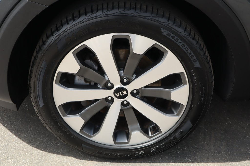 Used 2021 Kia Telluride S FWD image 14