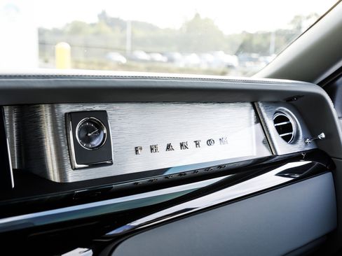 Certified 2023 Rolls-Royce Phantom Sedan w/ The Phantom Package image 34