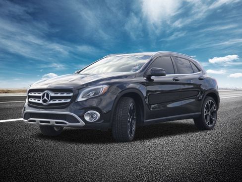 Used 2018 Mercedes-Benz GLA 250 4MATIC image 15