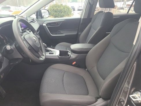 Used 2023 Toyota RAV4 LE image 16