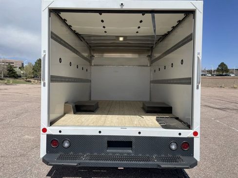 New 2024 Ford E-450 and Econoline 450 Super Duty w/ Driver's Safety Package RWD image 27