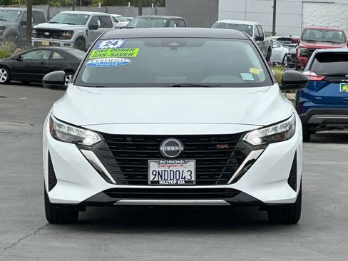 Used 2024 Nissan Sentra SR w/ Lighting Package FWD image 12