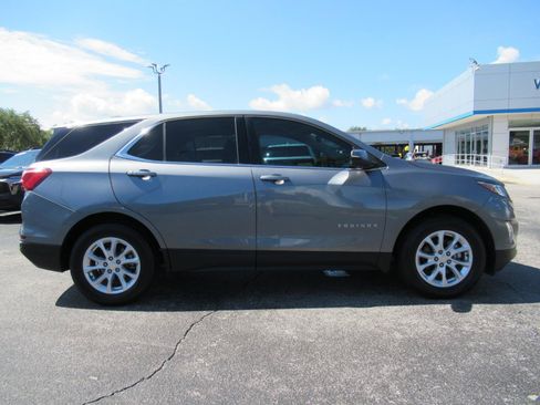 Used 2018 Chevrolet Equinox LT FWD image 4