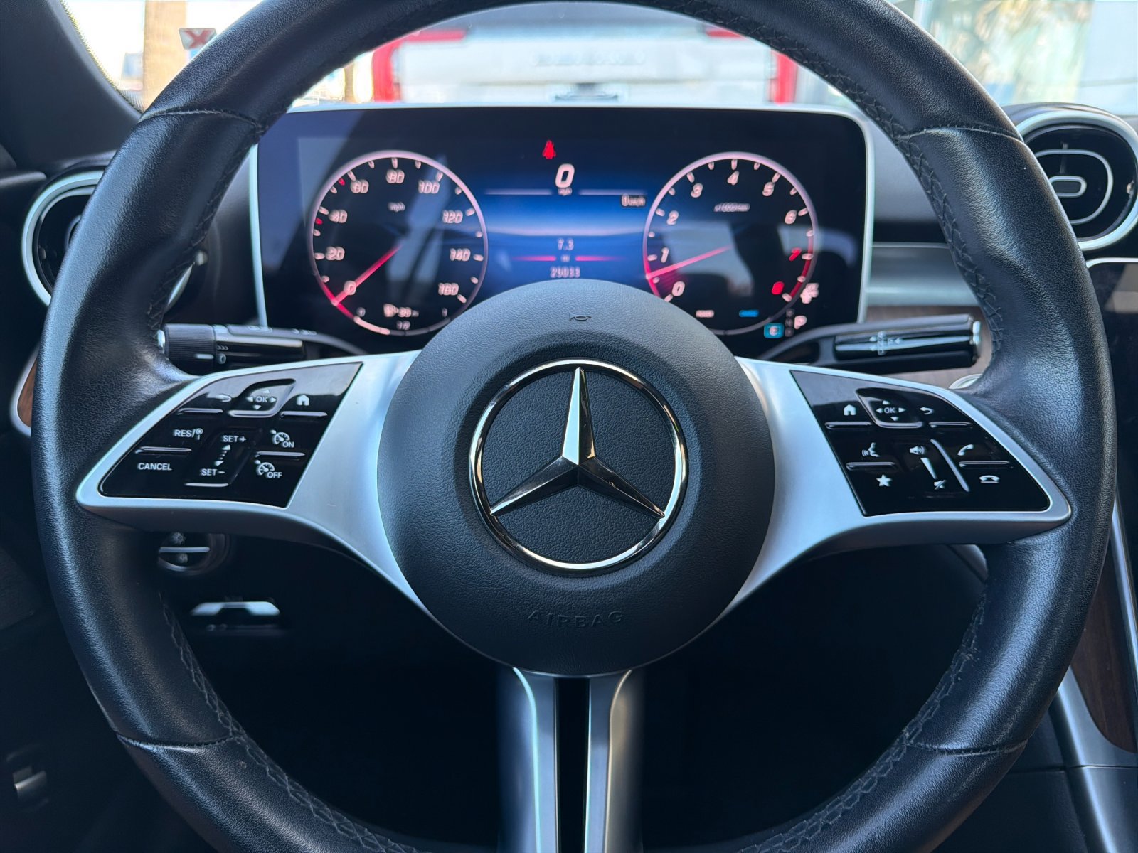 Used 2025 Mercedes-Benz C 300 Sedan image 25