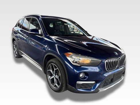 Used 2019 BMW X1 xDrive28i w/ Convenience Package AWD/4WD image 2