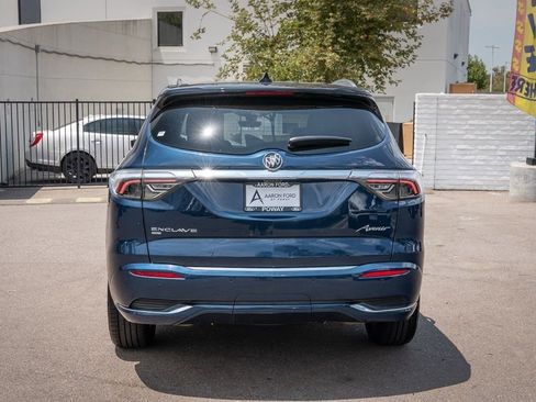 Used 2022 Buick Enclave Avenir w/ Avenir Technology Package image 4