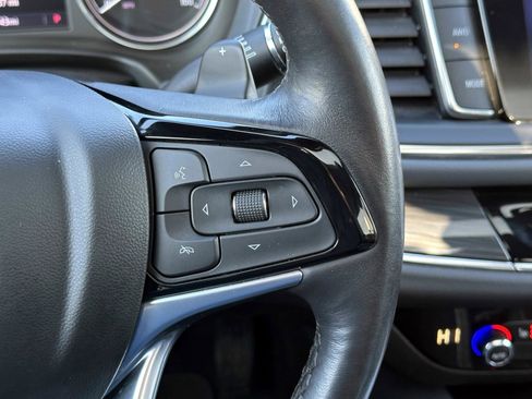 Used 2023 Buick Enclave Essence w/ Experience Buick Package image 21