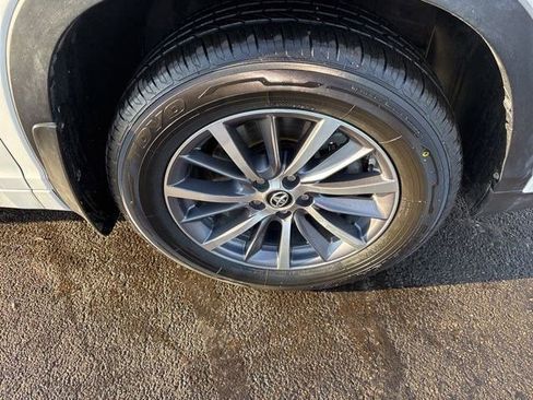 Used 2018 Toyota Highlander XLE image 45