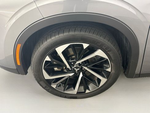 Used 2024 Mitsubishi Outlander SE AWD/4WD image 11