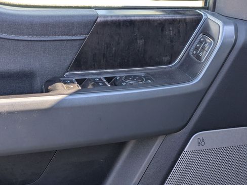 Used 2021 Ford F150 Lariat image 13