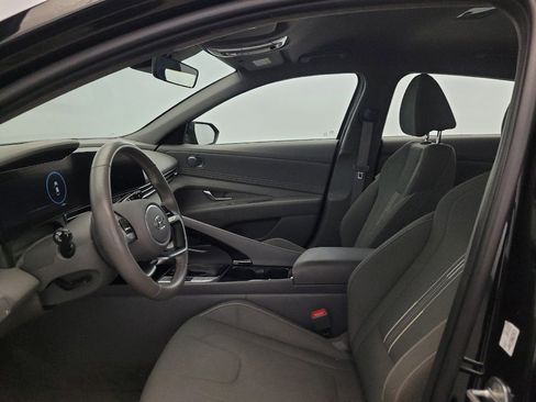 Used 2023 Hyundai Elantra SEL w/ Convenience Package FWD image 17