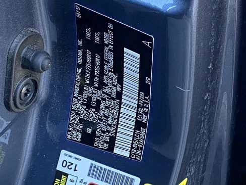 Used 2017 Toyota Sienna XLE Premium image 9