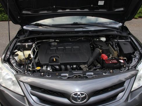 Used 2012 Toyota Corolla LE FWD image 17