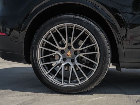 Used 2019 Porsche Cayenne AWD/4WD image 66