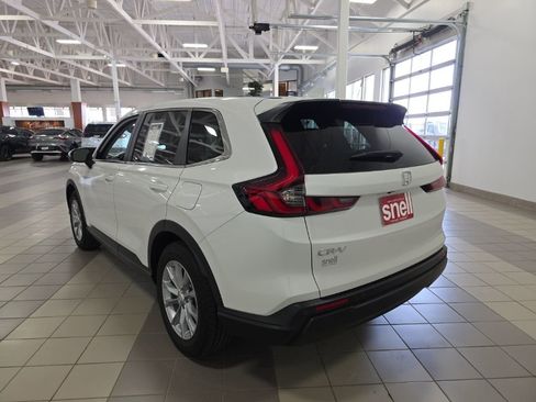 Used 2025 Honda CR-V EX-L image 3