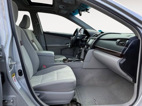 Used 2012 Toyota Camry XLE image 16