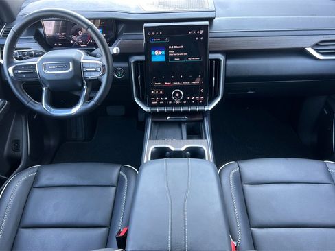 Used 2025 GMC Acadia Denali image 15