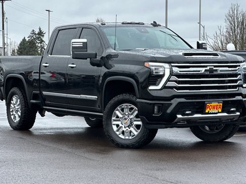 Used 2024 Chevrolet Silverado 2500 High Country w/ High Country Premium Package image 2