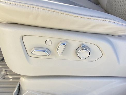 Certified 2024 Cadillac Escalade Sport Platinum image 21