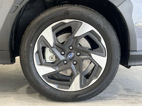 Certified 2025 Subaru Crosstrek 2.5i Limited w/ Crosstrek Mirror Package image 10