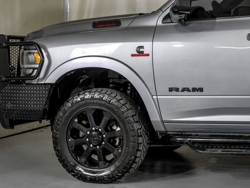 Used 2022 RAM 2500 Laramie w/ Night Edition AWD/4WD image 12