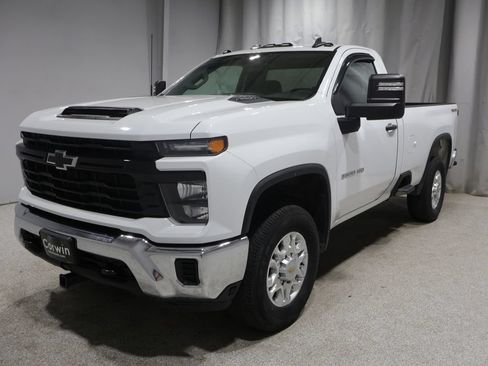 Used 2024 Chevrolet Silverado 3500 W/T AWD/4WD image 8