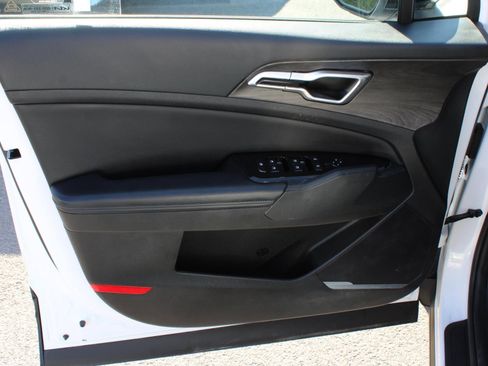 Certified 2023 Kia Sportage X-Line image 15