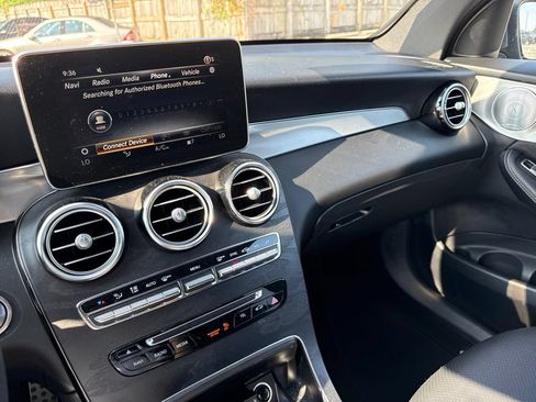 Used 2019 Mercedes-Benz GLC 300 4MATIC image 24
