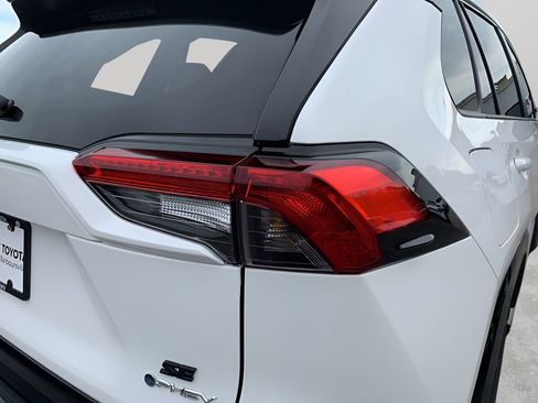 New 2025 Toyota RAV4 SE image 30