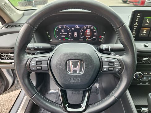 Certified 2024 Honda Accord EX-L image 9