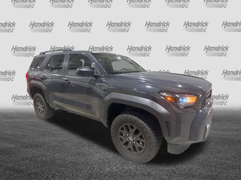 Used 2025 Toyota 4Runner SR5 AWD/4WD image 37