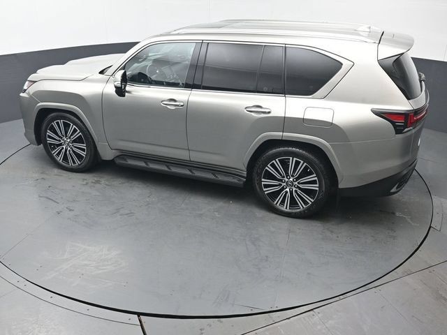 Used 2023 Lexus LX 600 4WD w/ Luxury Package image 47