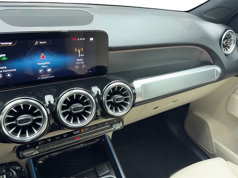 Used 2023 Mercedes-Benz EQB 350 4MATIC SUV w/ Exclusive Package image 23