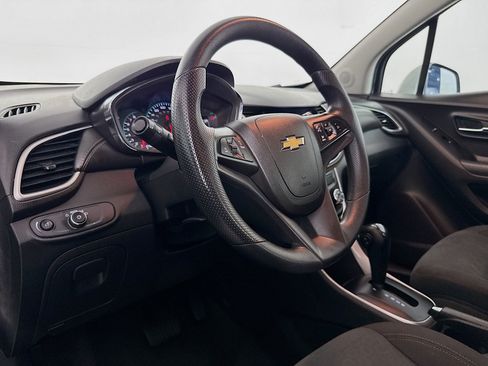Used 2022 Chevrolet Trax LS w/ Tint and Cruise Package FWD image 21