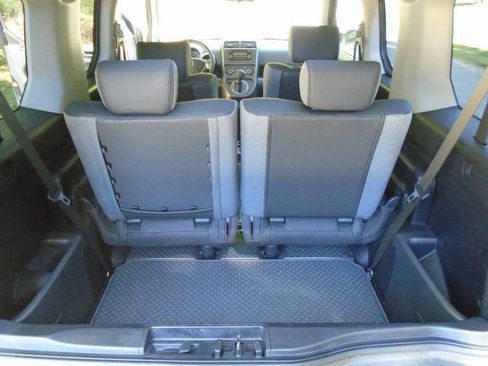Used 2004 Honda Element EX image 19