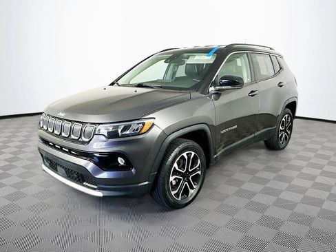 Certified 2022 Jeep Compass Limited AWD/4WD image 5