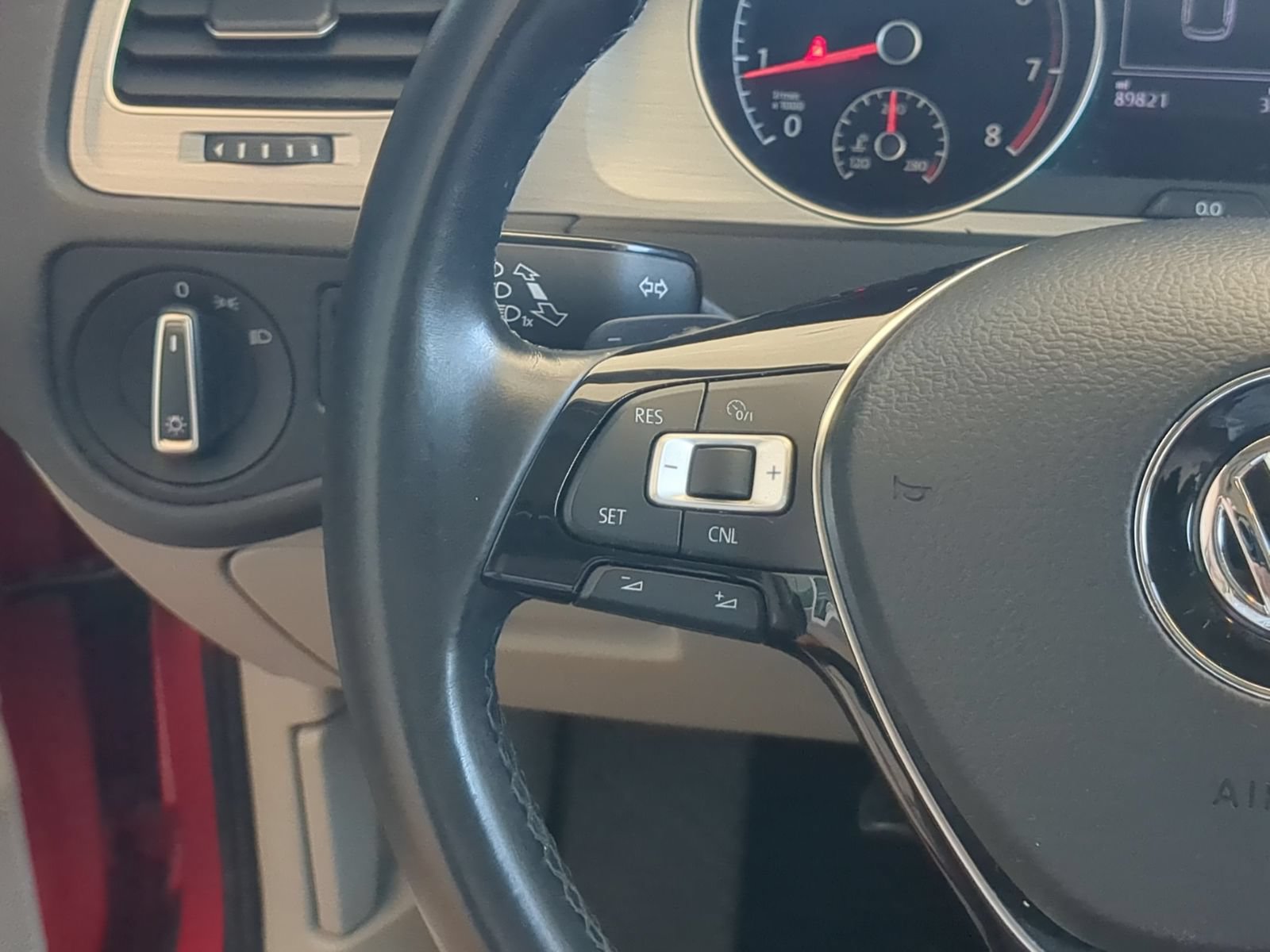 Used 2017 Volkswagen Golf S FWD image 16