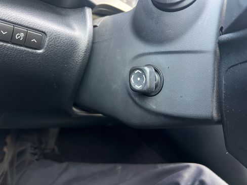 Used 2018 Lexus IS 300 AWD image 28