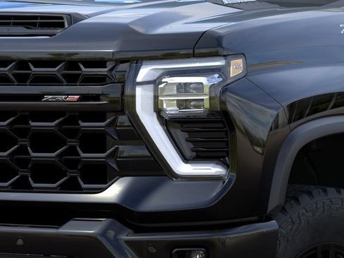 New 2026 Chevrolet Silverado 2500 ZR2 AWD/4WD image 10