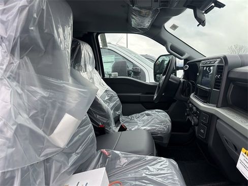 New 2024 Ford F550 4x4 SuperCab Super Duty image 6