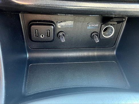 Used 2020 Chevrolet Colorado LT w/ Safety Package image 23