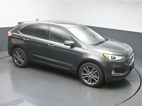 Used 2019 Ford Edge Titanium w/ Cold Weather Package image 37