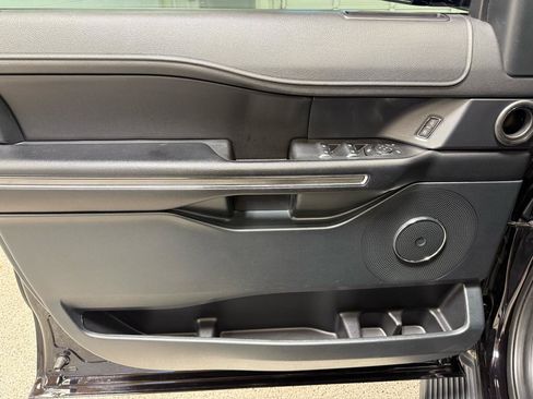 Used 2021 Ford Expedition XLT RWD image 10