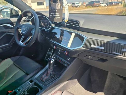 New 2025 Audi Q3 2.0T Premium Plus image 12