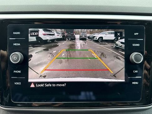 Used 2023 Volkswagen Atlas SE image 19