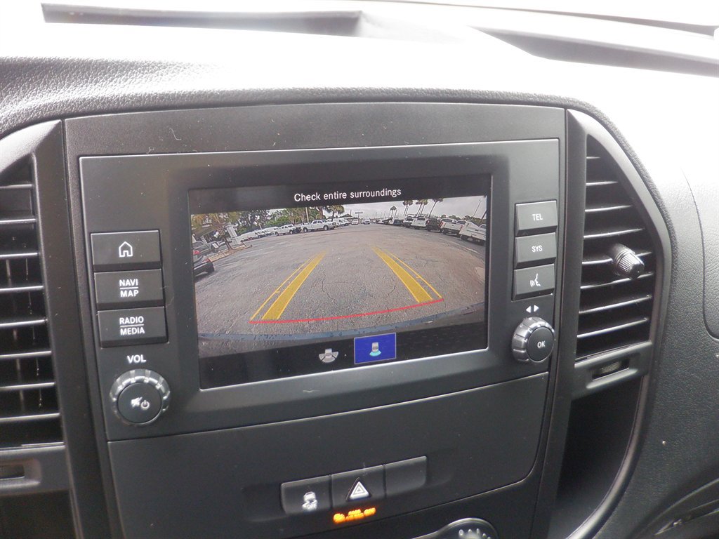 Used 2022 Mercedes-Benz Metris image 13
