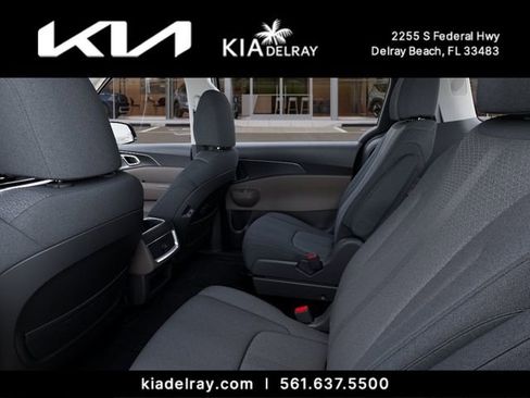New 2026 Kia Carnival LX FWD image 18