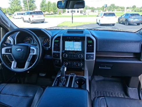 Used 2017 Ford F150 Lariat AWD/4WD image 13