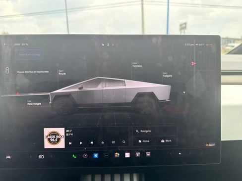 Used 2024 Tesla Cybertruck AWD Crew Cab image 34
